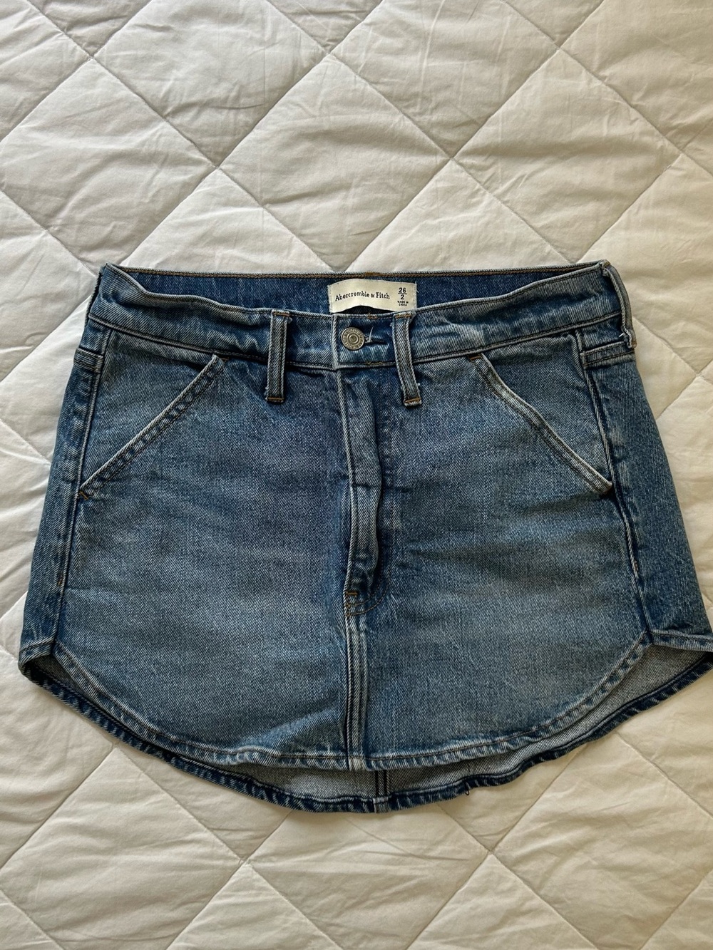 Men's Jeans Subcategory Identification